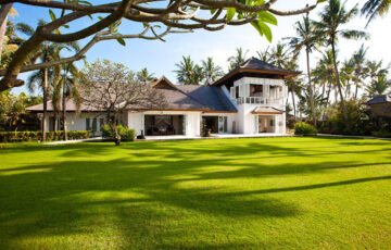 Puri Nirwana Villa front lawn - Sanur Villas Bali