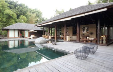 Villa Kamaniiya pool deck - Bali Villas Ubud