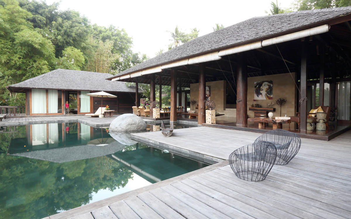 Villa Kamaniiya pool deck - Bali Villas Ubud