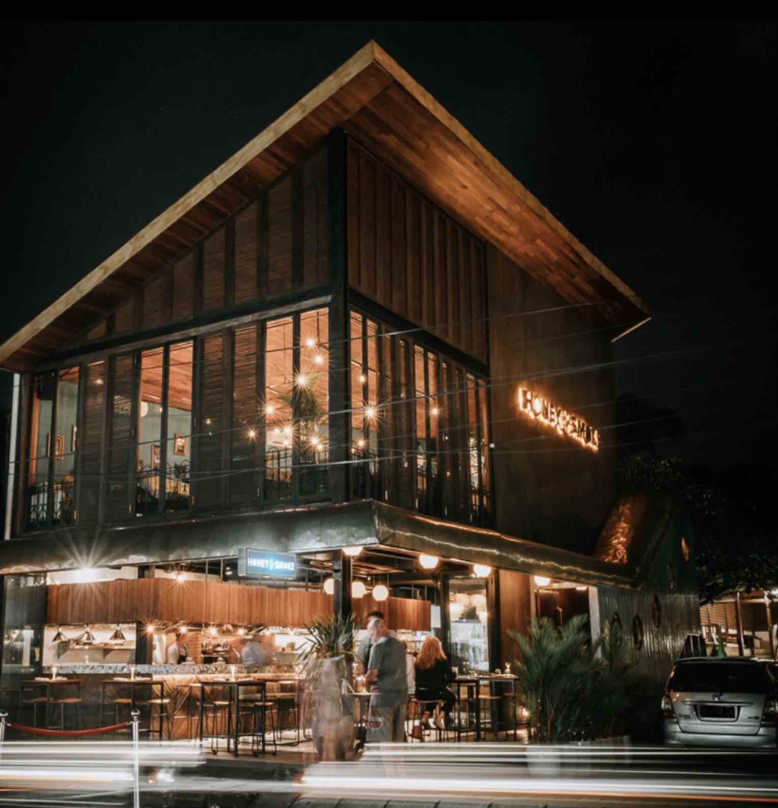 restaurants bali 2023 - honey and smoke in ubud